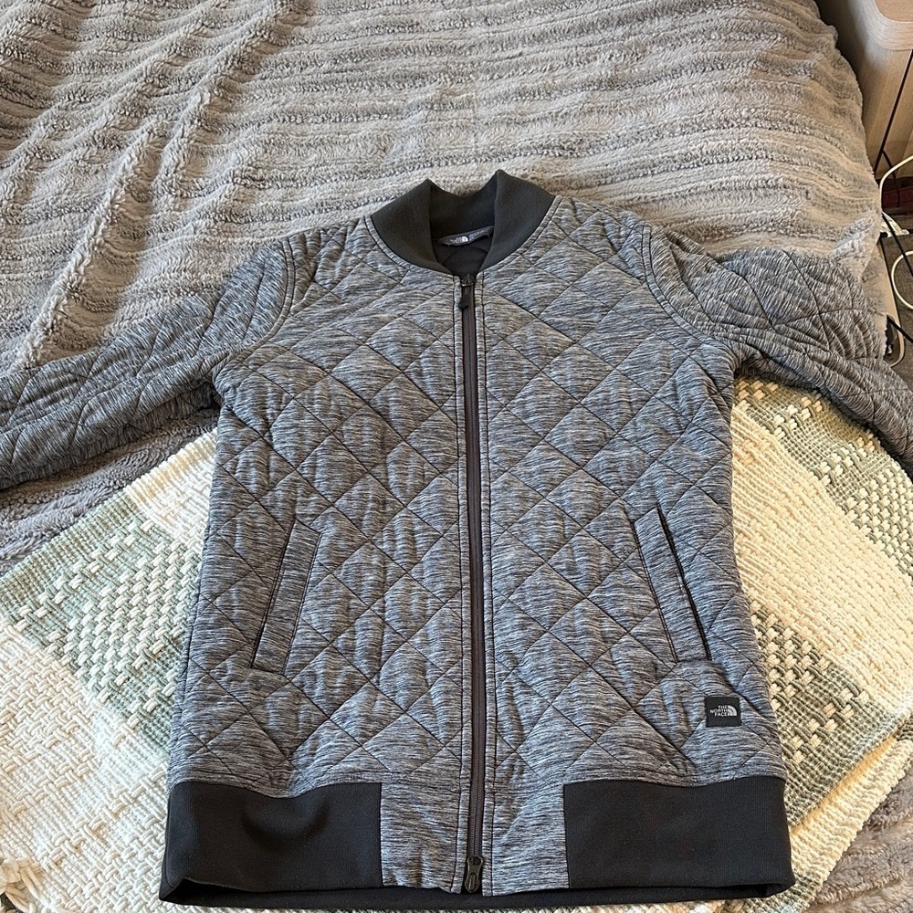 Women’s North Face mod insulated bomber jacket